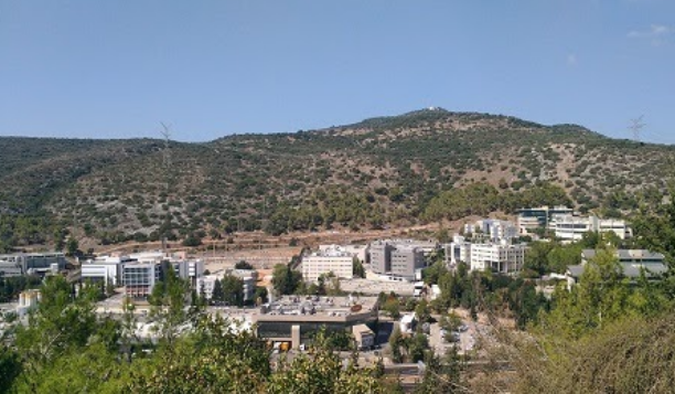 מחסן לוגיסטי להשכרה במיקום נוח ופסטורלי